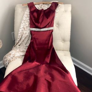 Women’s cocktail/party dress